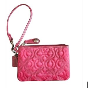 Coach Signature Double "C"  Y2K Burgundy Quilted Zip Wristlet